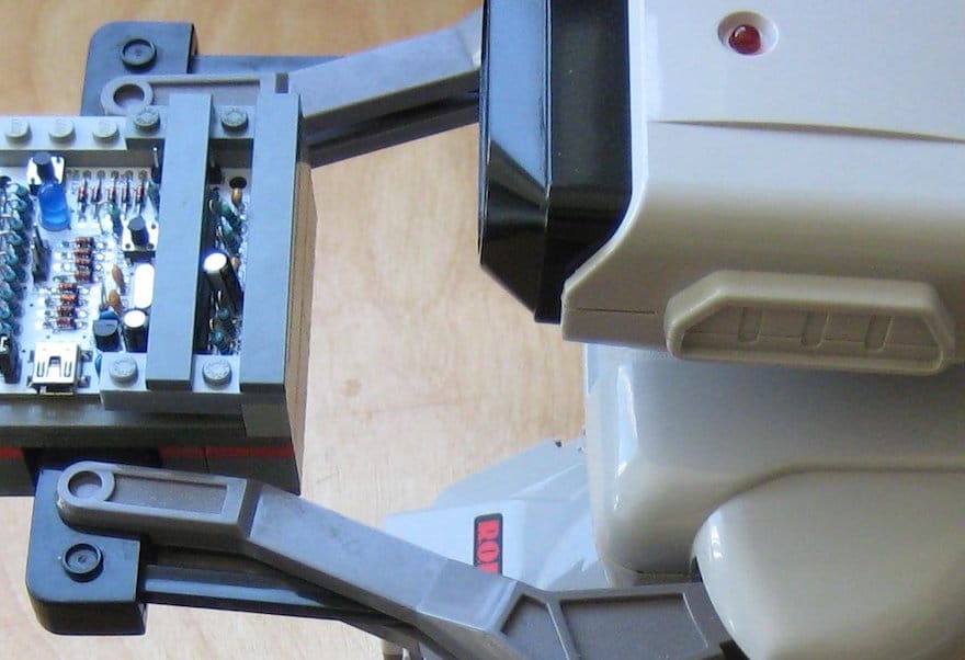 Okay, fine: this robot is better at videogames than any of us